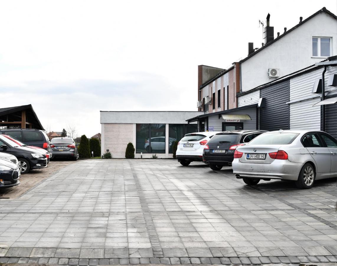 Sleepinn Gdansk Airport Exterior foto